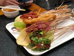 -两三事小郡肝串串香火锅(桂庙店)