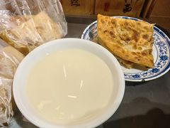 豆浆-老客满蛋饼(双塔市集店)