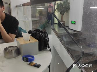 这里洗头吹头护理都还不错，服务态度很好(∗❛ั∀❛ั