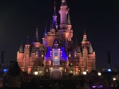 夜晚灯光秀-上海迪士尼度假区
