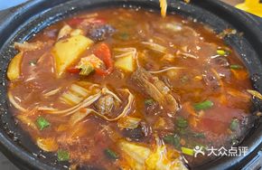 Pickled Pepper Beef Hot Pot Rice