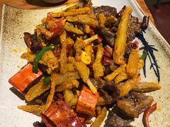 牛干巴仙湖藕-滇香肴·云南菜蒸汽石锅鱼(云南北路店)