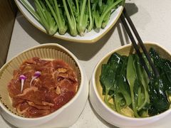 -海底捞火锅鲜切牛肉主题店(长寿路店)