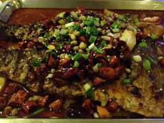 烤鱼-鸣记脆皮烤鱼·海鲜烤鱼(三八广场店)