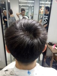 -Miracle集简美发沙龙