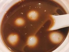 红豆沙汤圆-醉辉皇上海之巅(上海中心大厦店)