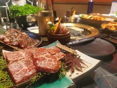 -山川小町·极番烧肉(新地假日广场店)