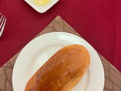 黄油面包-红房子西菜馆(淮海中路店)