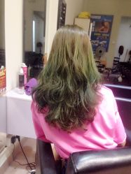 -百秀美发精致烫染