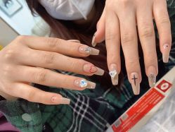 -UGIRL有个美甲