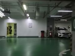 -飞洲国际广场-地下停车库