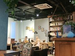 大堂-房角石咖啡与书(吉大南校店)