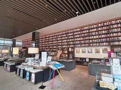 -茑屋书店(天目里店)