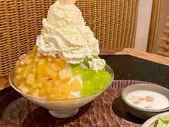 -三出山火锅(南京万象天地店)