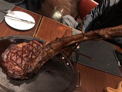 -恰餐厅及酒吧 CHAR Bar & Grill (北京丽都皇冠假日店)