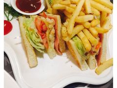 金枪鱼三明治-遇见西木美式餐厅(体育路店)
