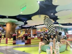 -MELAND CLUB亲子乐园•派对(虹桥万象城店)
