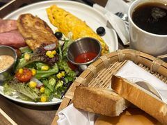 -房角石咖啡与书(吉大南校店)