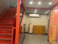 -何师傅美蛙鱼头(汉街店)
