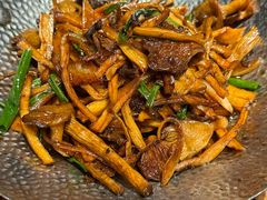 金秋干锅鲜菇-寻宝记绍兴菜(鲁迅路店)