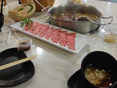 -牛魔王时尚回转餐厅