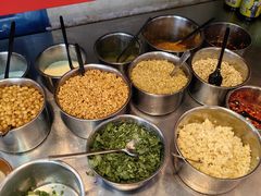 -拐枣巷小串串(财大店)