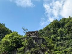 -高荡千年布依古寨旅游景区