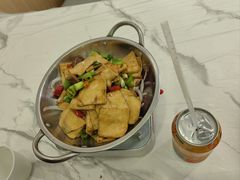 -江城燕子大排档(江汉路步行街店)