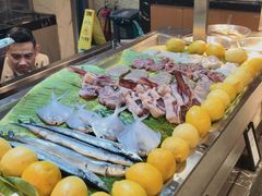 -广州万富希尔顿酒店·感趣自助餐厅·金秋蟹宴生蚝海鲜刺身