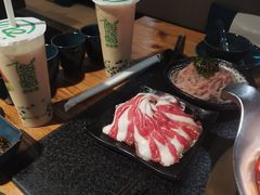 -湊湊火锅·茶憩(南京东路悦荟店)