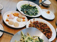 -俭寨大盘鸡·手抓肉·烧烤新疆菜(乌苏路店)