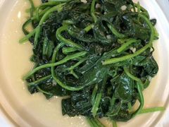 清炒菠菜-盒马渔市(平高企业集团·平高广场店)