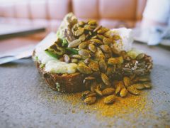 牛油果吐司-BOR Eatery(安福路店)