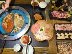 -吼堂老火锅(湖滨银泰in77店)