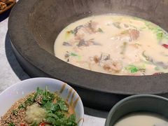 青椒紫苏锅-鲜潭蒸汽石锅鱼(五道口购物中心店)