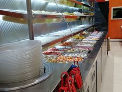 自助取餐区-张亮麻辣烫