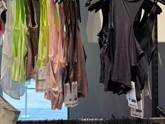 -lululemon(比斯特购物村店)