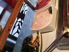-海底捞火锅鲜切牛肉主题店(长寿路店)