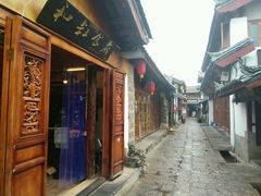 -小锅巴纳西餐厅