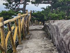-罗田薄刀峰风景区