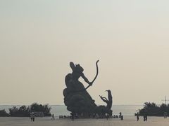 -巴陵广场