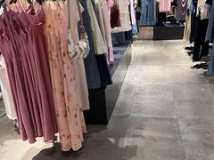 -URBAN REVIVO(欢乐海岸购物中心店)