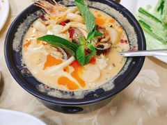 泰式冬荫功汤-摩登有记·新派泰国菜(银钻广场店)