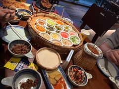 -包整·丝娃娃(一览甲秀楼风景店)