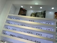 -浮光眼镜·蔡司视觉合作·数字验配中心(陆家嘴店)