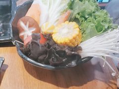 -呷哺呷哺(万达新世界店)