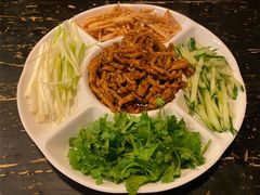 京酱肉丝-我去·春饼文化主题餐厅(国定路总店)