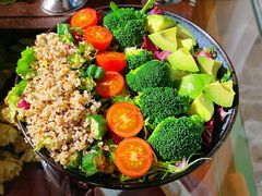 普罗旺斯牛油果沙拉-初拾·花里餐厅(钜城华亿店)