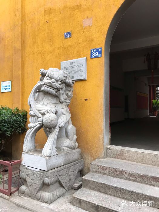 武汉栖隐寺图片