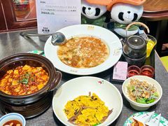 -渔语鱼新川菜Bistro(万象天地店)